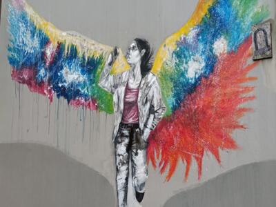 Rainbow wings and a spray can — Street art in Düsseldorf