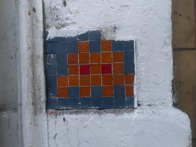 LDN_46, Space Invader de Golborne Road — Street art de Invader à London