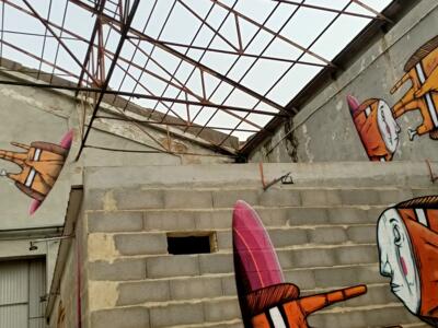 Poissons de Gonçalo MAR dans la halle sans toit — Street art de Gonçalo MAR à Lisboa