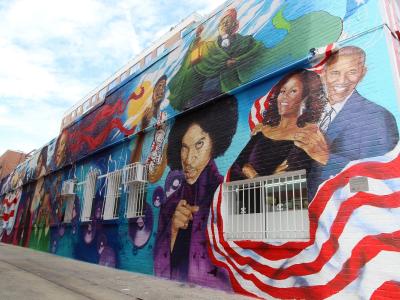 Le Flambeau — Street art de Aniekan Udofia à Washington