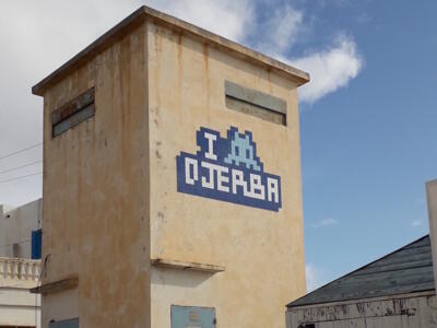 DJBA_20, Space Invader d'Ajim — Street art de Invader à Ajim
