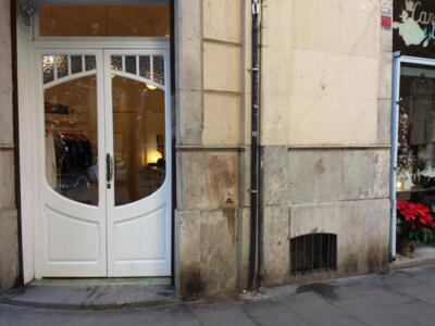 BRC_12, Space Invader on Carrer del Pintor Fortuny — Street art by Invader in Barcelona