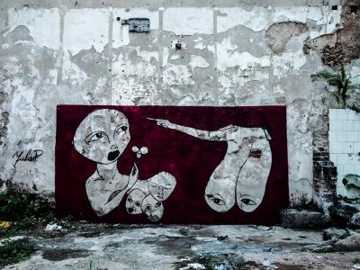 Creature in the Cinema — Street art by Yulier P. in La Havane