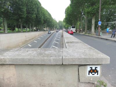PA_256, Space Invader de l'avenue de New York — Street art de Invader à Paris