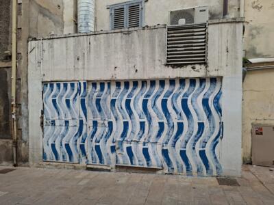 Les lignes bleues de Thomas Berthuel Bonnes — Street art de Thomas Berthuel Bonnes à Bayonne
