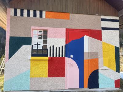 Perspective chromatique — Street art de Sophie Convers à Flumet