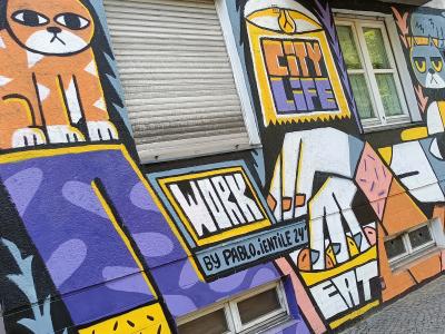 City Life de Pablo Gentile — Street art à Berlin