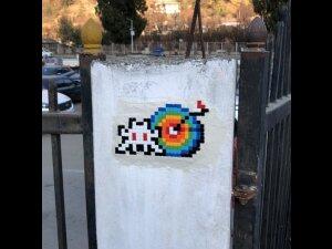 BT_03, Space Invader de Chang Zur Lam 83 SE — Street art de Invader à Thimphu