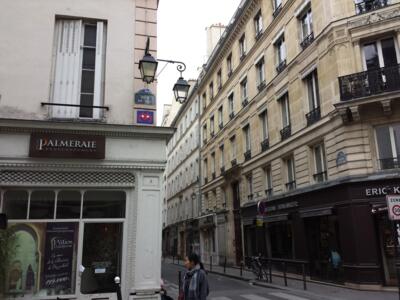 PA_881, Space Invader on 20–26 Rue du Bac — Street art by Invader in Paris
