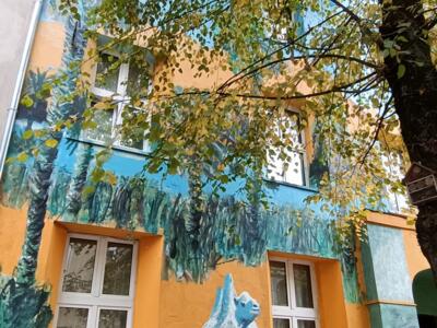 Chamelon bleu en bout de façade — Street art à Düsseldorf