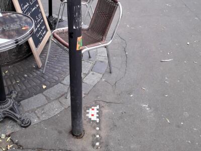 PA_300, Space Invader on 56 Avenue des Gobelins — Street art by Invader in Paris