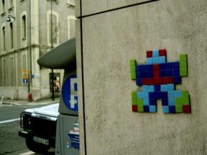 GRN_44, Space Invader on 13 Rue Millet — Street art by Invader in Grenoble