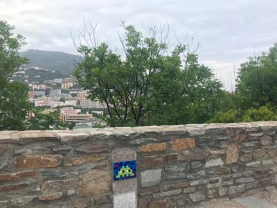 BTA_21, Space Invader du chemin de Montepiano — Street art de Invader à Bastia