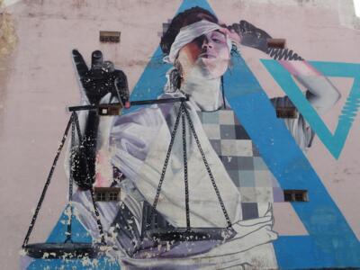 Justice Is Not Blind — Street art by Asier in La Bañeza