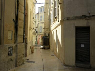 AVI_11, Space Invader on 15 Rue de la Bonneterie — Street art by Invader in Avignon