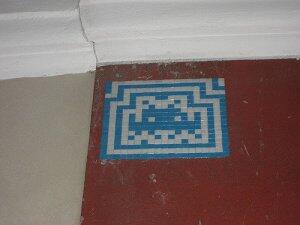 WN_27, Space Invader on Schmelzgasse — Street art by Invader in Wien