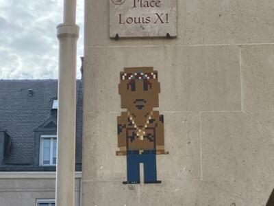 Louis XI — Street art de Tag Lady à Orléans