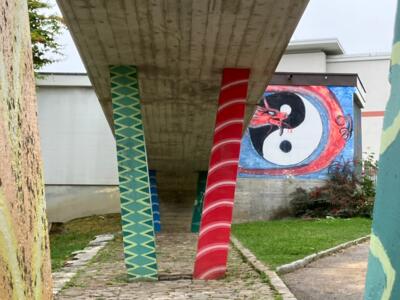 Yin-yang with a red dragon — Street art in La Chaux-de-Fonds