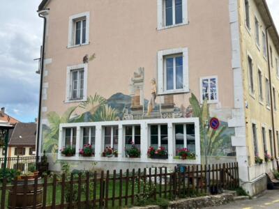 Attraction mutuelle — Street art de Carolus à La Chaux-de-Fonds