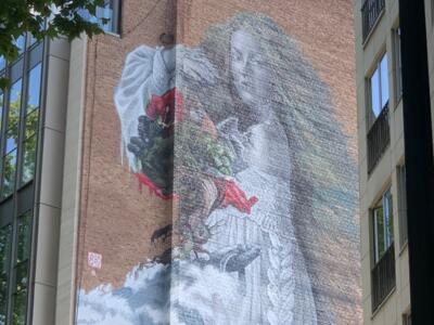 L'Alchimiste (Ecosystem Restoration) par Lula Goce — Street art de Lula Goce à Bruxelles