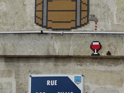 Barrel and Wine Glass on Rue des Chais — Street art by Mifamosa in Libourne