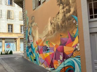 Neuchâtel Castle and Geometric Shards — Street art in Neuchâtel