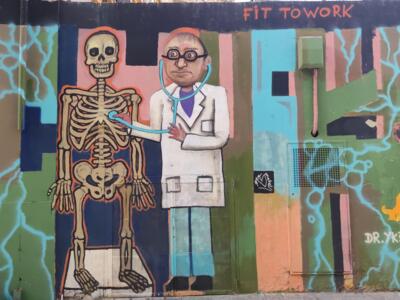 Fit to Work, le squelette ausculté — Street art à València