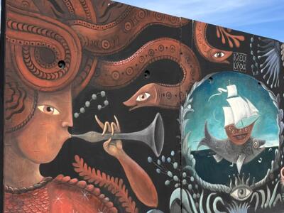 Femme à la trompe et navire sur un poisson — Street art à Le Mans