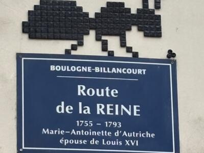 Fourmi noire de la route de la Reine — Street art de Mifamosa à Boulogne-Billancourt