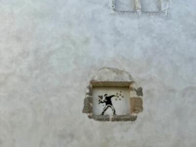 BANKSY — Street art in Orléans