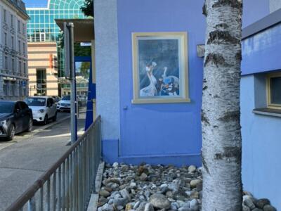 Trompe-l'oeil painting with swans — Street art in La Chaux-de-Fonds