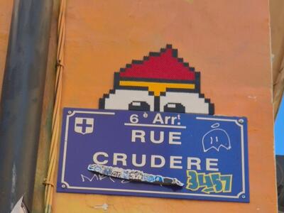 Character in a red hat, Rue Crudère — Street art in Marseille