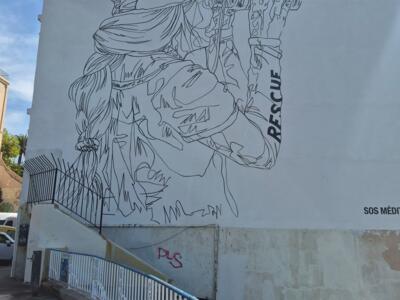 La Sentinelle de la Corniche par Mahn Kloix — Street art de Mahn Kloix à Marseille