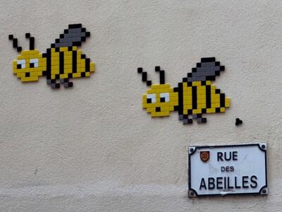 Abeilles de la rue des Abeilles — Street art de Mifamosa à Toulouse
