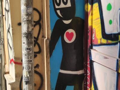 Ninja au cœur rouge — Street art de David de Limon à València