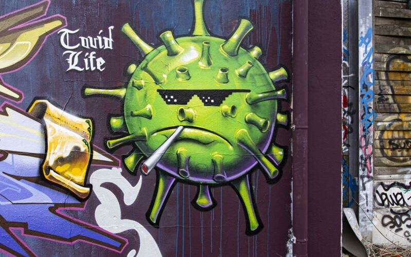 Le corona virus (covid-19) street art et graffiti