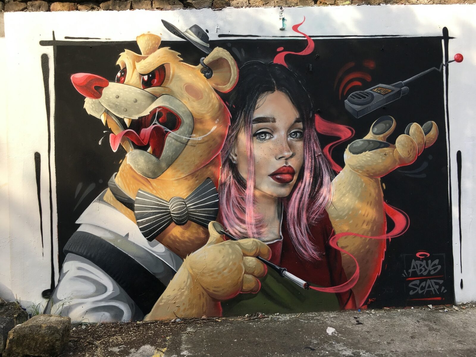 Freddy and the pink-haired girl, a collaboration between Abys and Scaf, southern building.