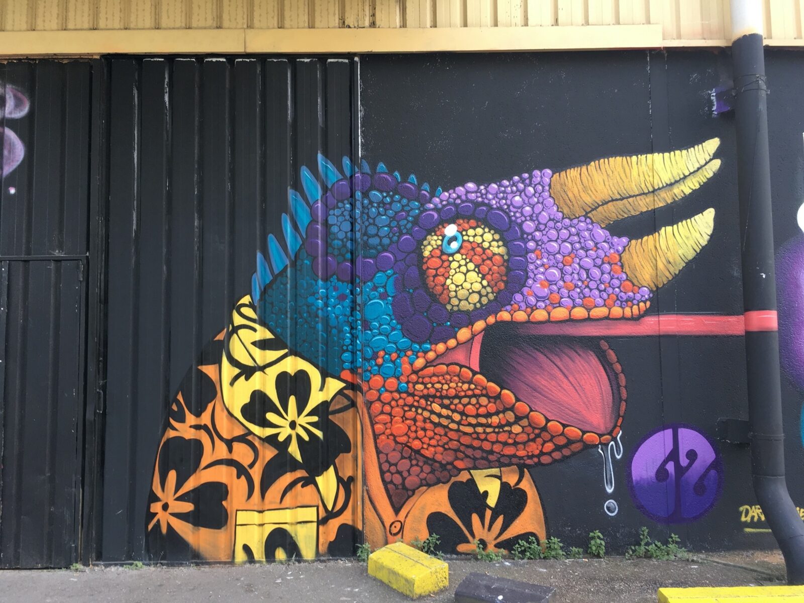 Pointillist chameleon by GZ, quai des Queyries.