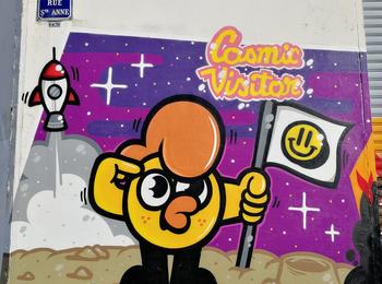 Cosmic visitor france-bordeaux-graffiti