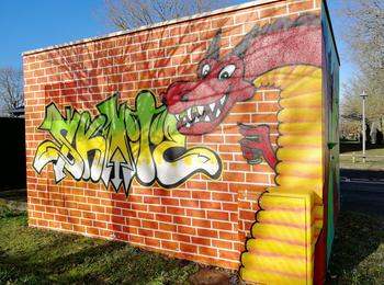 Red dragon france-sautron-graffiti