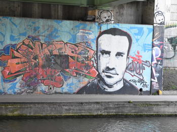 Portrait sous l A86 france-noisy-le-sec-graffiti