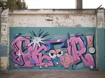 Oker portugal-porto-graffiti