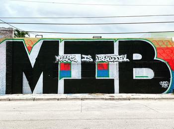  united-states-miami-graffiti