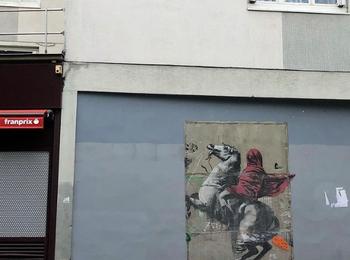 A2 banksy france-paris-graffiti