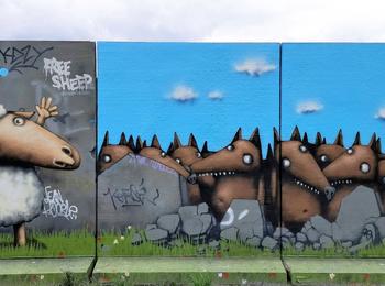  france-le-mans-graffiti