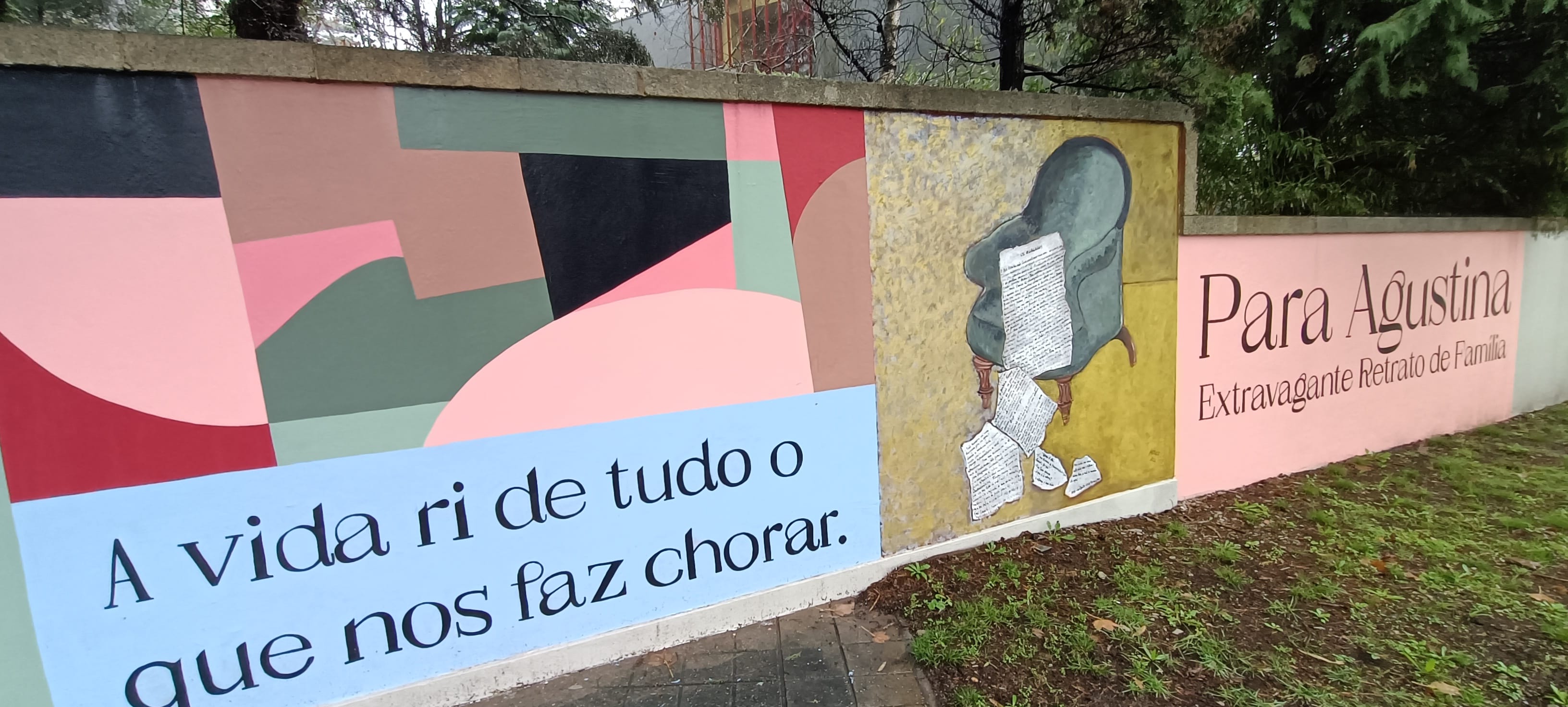 Peinture murale des 100 ans d`Agustina Bessa-Luís en images