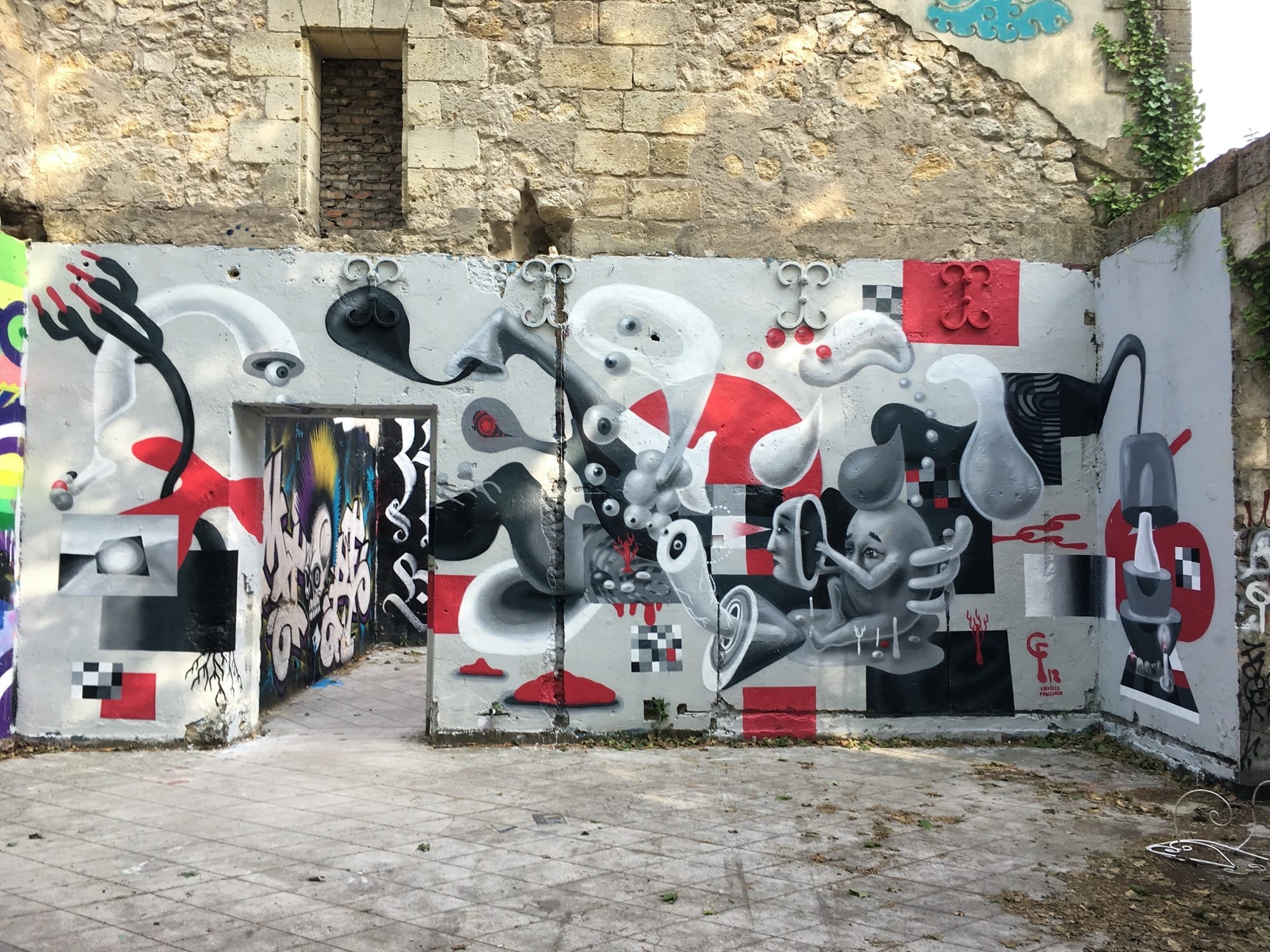 Graffiti 380  capturé par Julien à Bordeaux France