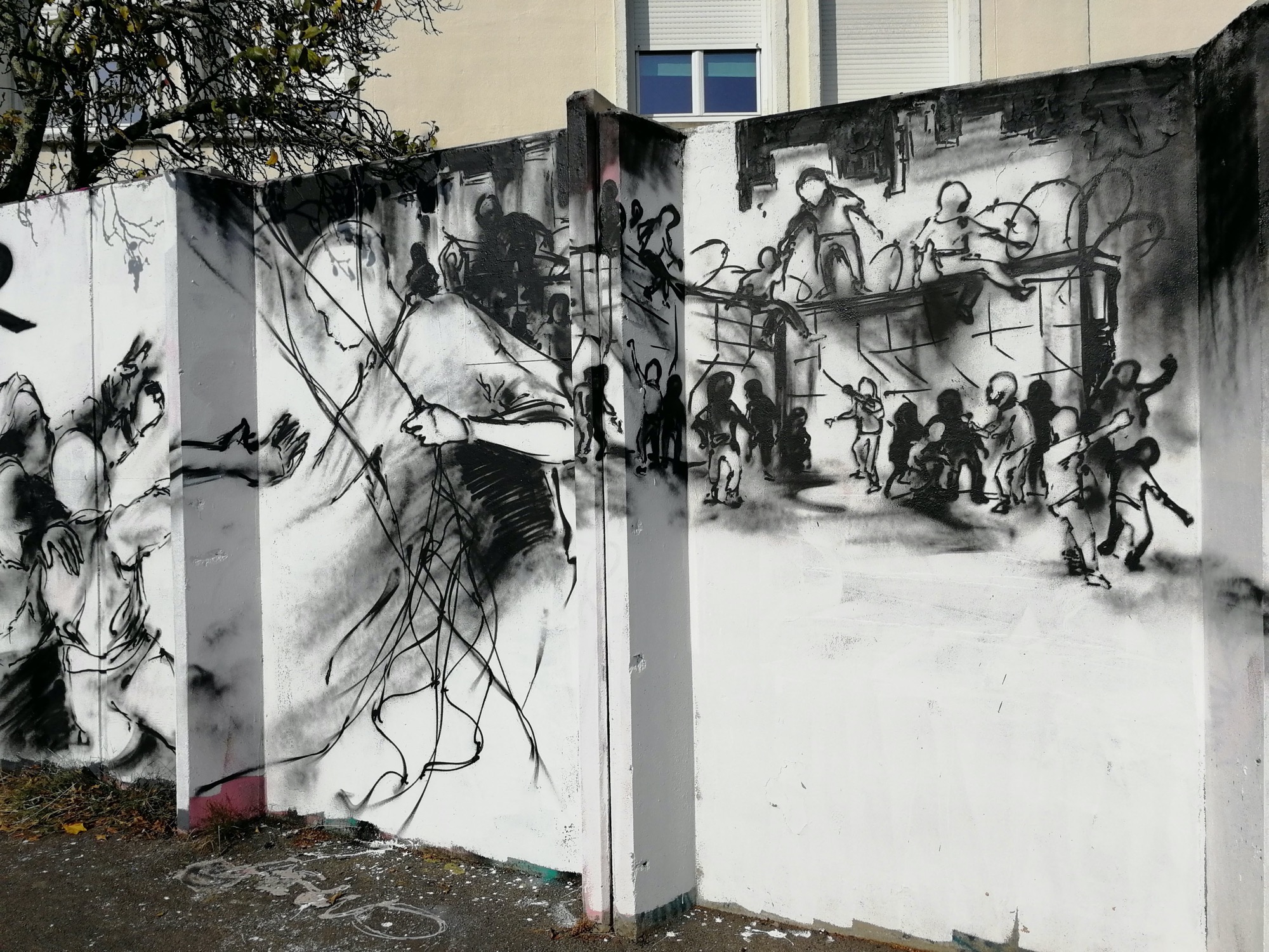 Graffiti 464  captured by Rabot in Nantes France
