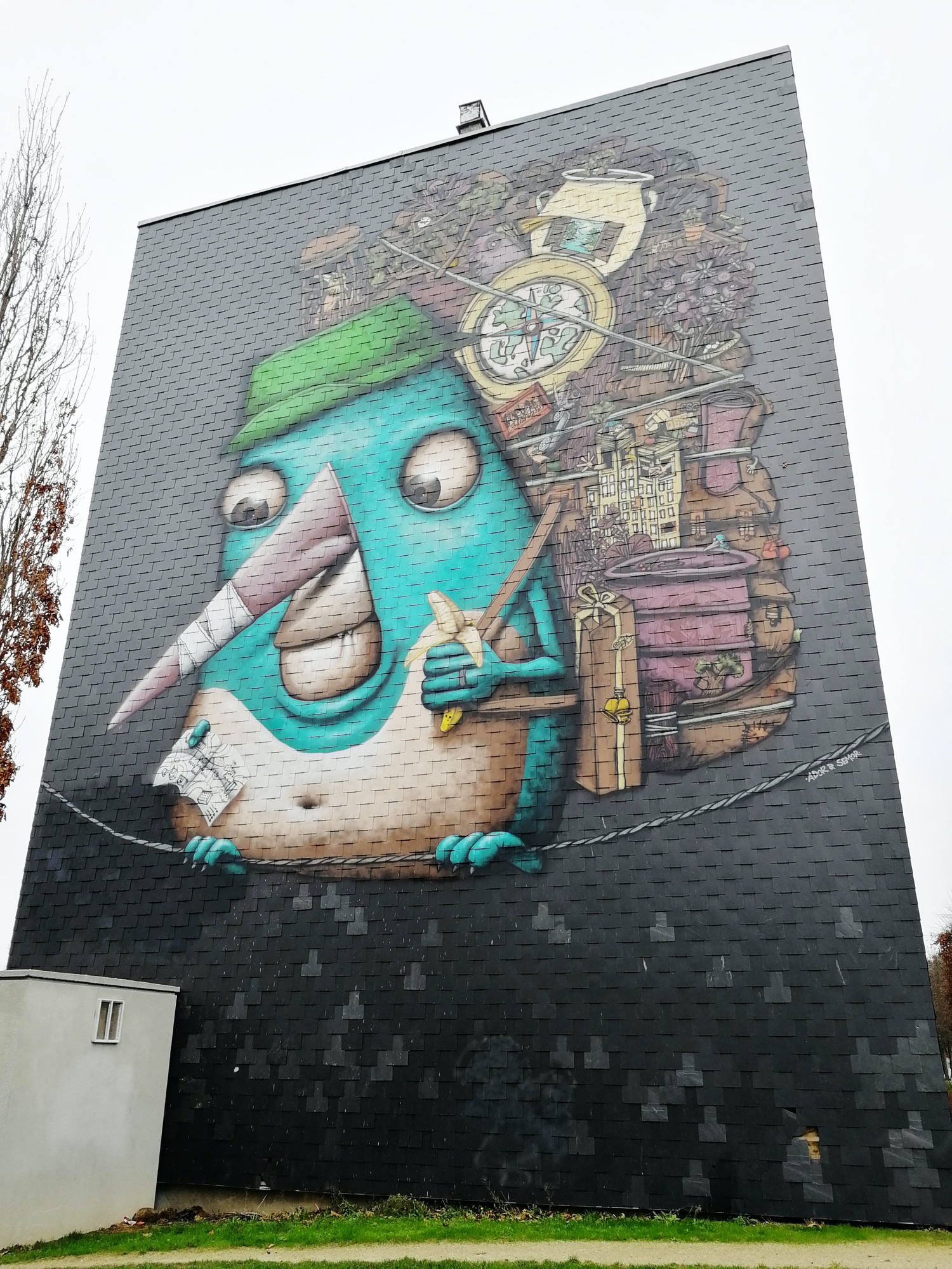 Graffiti 582 Le voyageur by the artist Semor captured by Rabot in Rezé France