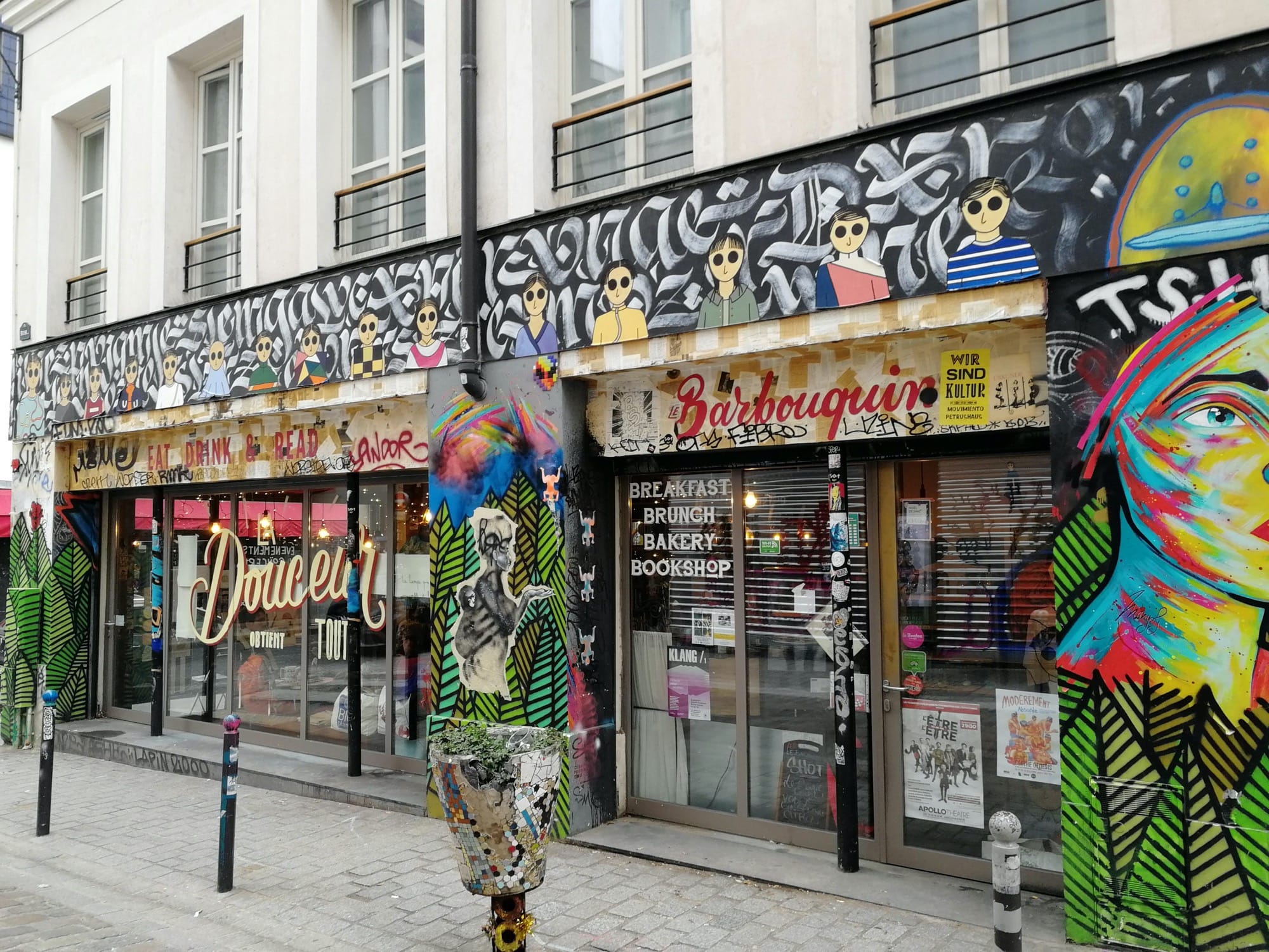 Graffiti 612  captured by Rabot in Paris France